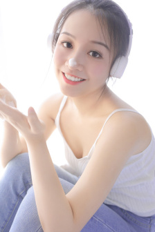 开襟旗袍做双人运动